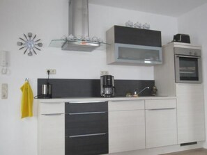 Fridge, oven, dishwasher, cookware/dishes/utensils - Wotan 1 by Interhome (Thale)