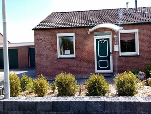 Exterior detail - Vacation home Eule by Interhome (Hage)