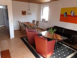 Dining - Vacation home Eule by Interhome (Hage)