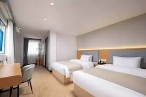 Senior Twin Room, City View