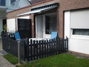 Outdoor dining - Apartment Wittje by Interhome (Burhave)