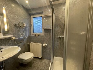 Bathroom - Wohnung 2 EG. by Interhome (Archsum)