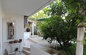 Terrace/patio - Ivana mitten im Blumengarten by Interhome (Dubrovnik)