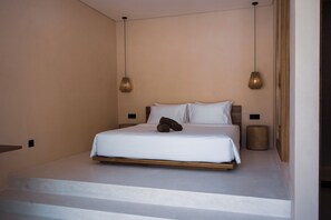 In-room safe, desk, laptop workspace, blackout curtains - Sola (Pecatu)