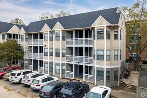 Exterior - The Serene Uptown Flat (Charlotte)