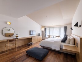 Superior Double Room 31sqm, Non Smoking | Free WiFi, bed sheets