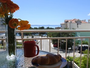 Property grounds - Geräumige Familienwohnung in Strandnähe by Interhome (Makarska)