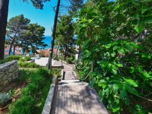 Property grounds - Schöne Ferienwohnung mit Meerblick by Interhome (Baška Voda)