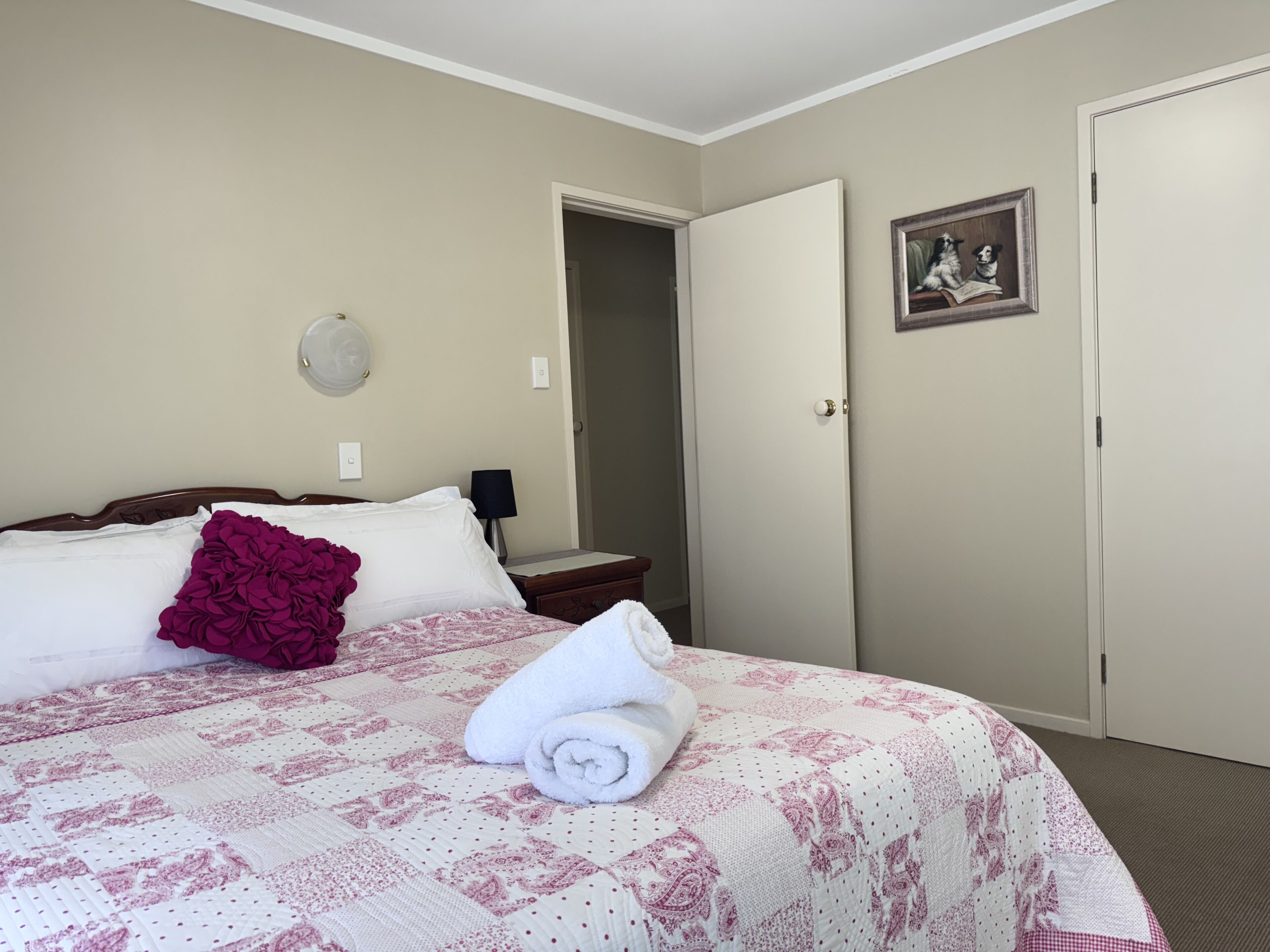 3 bedrooms, iron/ironing board, free WiFi, bed sheets