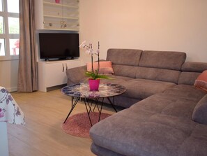 Living area - Apartment  by Interhome (Trogir/Okrug Donji)