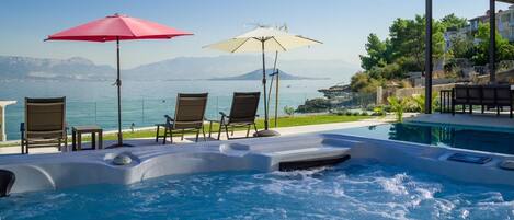 Et oppvarmet basseng