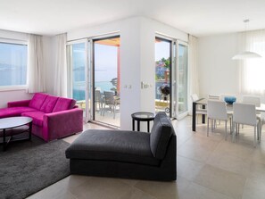 Living area - Appartement "Golden B2" mit Blick auf das Wasser by Interhome (Trogir/Slatine)