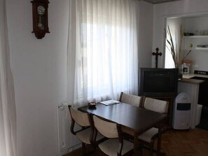 Dining - in Seget Donji mit Garten und Grill by Interhome (Trogir)