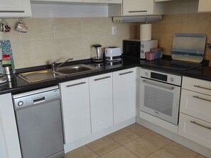 Fridge, microwave, oven, dishwasher - "Idlerocks" by Interhome (Trogir)