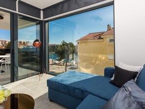 Living area - Luxuriöses Vier-Sterne-Apartment Prestige IV. by Interhome (Trogir)