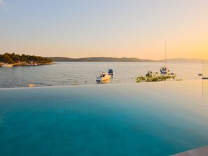 Pool - Vacation home  by Interhome (Trogir)