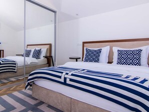 Internet - "White Sky" direkt am Strand by Interhome (Trogir)