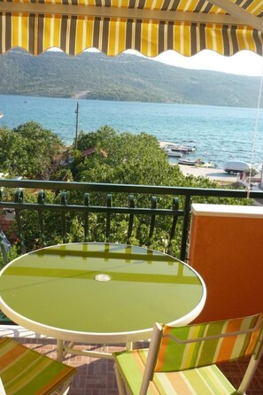 Outdoor dining - in Poljica-Marina by Interhome (Trogir)