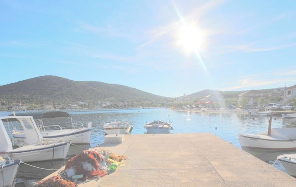 Marina - Wohnung direkt am Strand by Interhome (Vinišće)