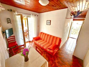 Living area - Wohnung "Carmen 4" direkt am Strand by Interhome (Vinišće)