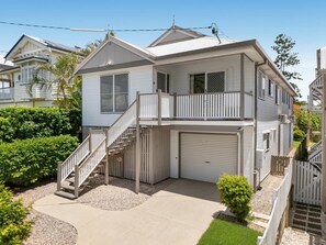 Exterior - Bright 3-Bed Home in Leafy Annerley (Annerley)