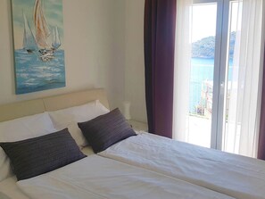 Internet - Schöne Villa Stella mit Meerblick und beheiztem Pool by Interhome (Rogoznica/Ražanj)