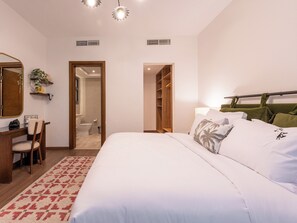 Hochwertige Bettwaren, Betten mit Memory-Foam-Matratzen