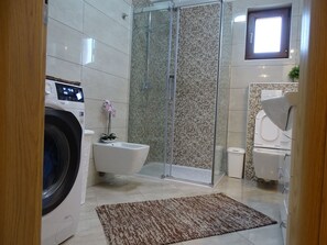 Towels - Wohnung Rončević by Interhome (Rovanjska)