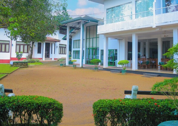 Fachada da propriedade