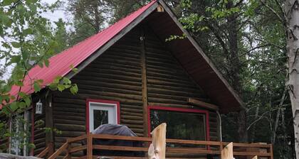 Chalet de bois rond chic et rustique à proximité de la ferme en pleine nature.