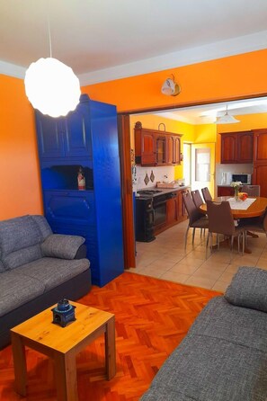 TV - Wohnung in Kampor mit gemauertem Grill by Interhome (Rab/Kampor)