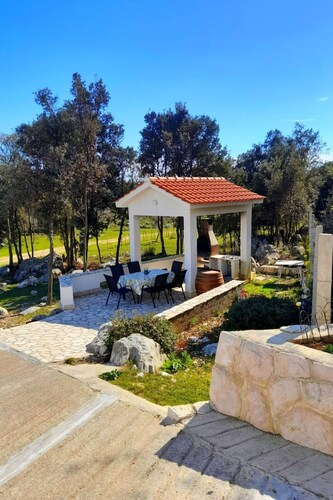 in Kampor mit Privatparkplatz by Interhome