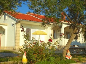 Exterior - Appartement in Kampor by Interhome (Rab/Kampor)