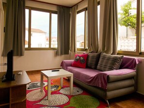 TV - Appartement in Palit mit Privatem Balkon by Interhome (Rab/Rab)
