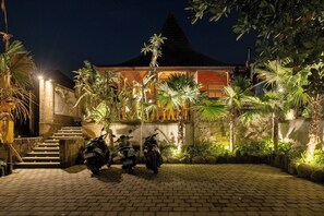 ที่จอดรถฟรี