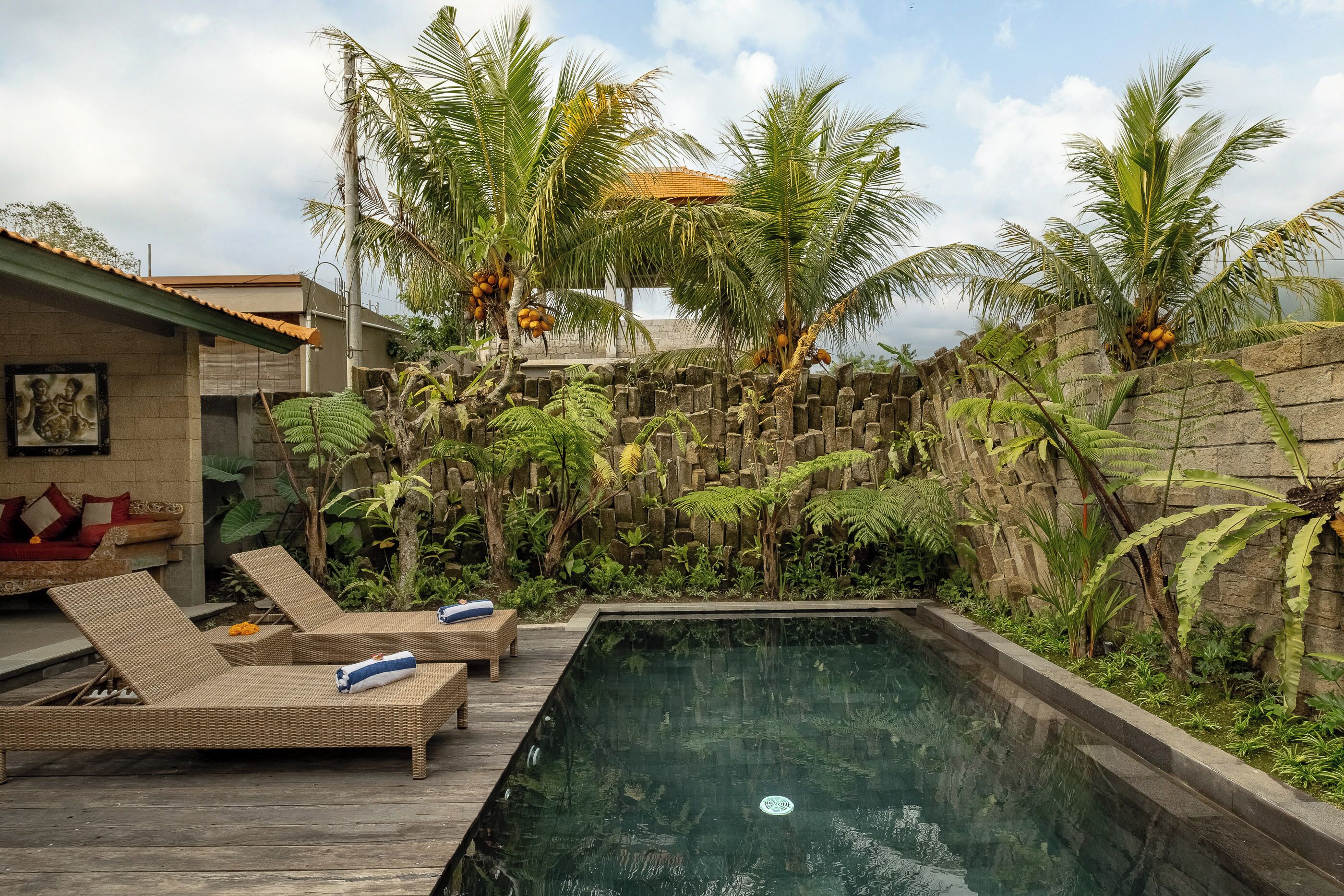 Outdoor pool, pool loungers