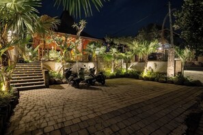 Free self parking - Agrapana Ubud Villa (Ubud)