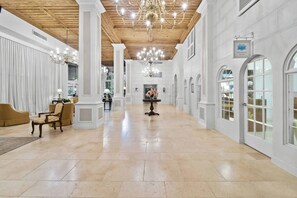 Lobby - Special/Pool/StepsToBeach/Terrace Studio Condo (Palm Beach)