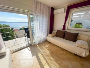 TV - Wohnung in Dramalj mit Möbliertem Balkon by Interhome (Crikvenica/Dramalj)