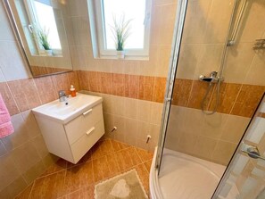 Towels - Wohnung in Dramalj mit Möbliertem Balkon by Interhome (Crikvenica/Dramalj)