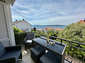 Outdoor dining - Apartment Queen by Interhome (Crikvenica/Dramalj)