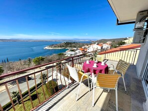 Outdoor dining - Apartman Luky 7 by Interhome (Crikvenica/Dramalj)