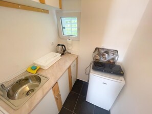 Fridge, cookware/dishes/utensils - Wohnung in Dramalj und Meerblick by Interhome (Crikvenica/Dramalj)