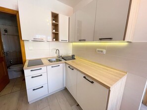 Fridge, microwave, oven, dishwasher - Tolle Wohnung in Dramalj by Interhome (Crikvenica/Dramalj)