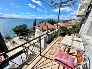 Outdoor dining - Wohnung Mare 1 by Interhome (Crikvenica/Dramalj)