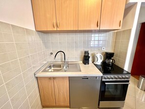 Fridge, cookware/dishes/utensils - Wohnung Mare 3 by Interhome (Crikvenica/Dramalj)
