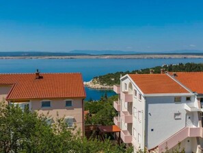Exterior - Appartement in Dramalj mit Möbliertem Balkon und Neben dem Strand by Interhome (Crikvenica/Dramalj)