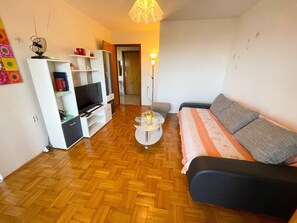 Internet - Gesamte Wohnung in Jadranovo mit Grill und Garten by Interhome (Crikvenica/Jadranovo)