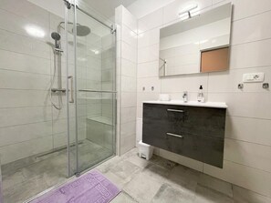 Towels - Appartement in Jadranovo mit Terrasse by Interhome (Crikvenica/Jadranovo)