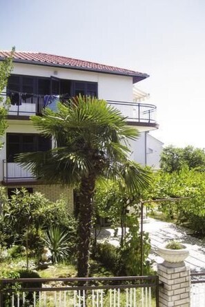 Property grounds - "Belle-Vue" mit Terrasse by Interhome (Crikvenica)